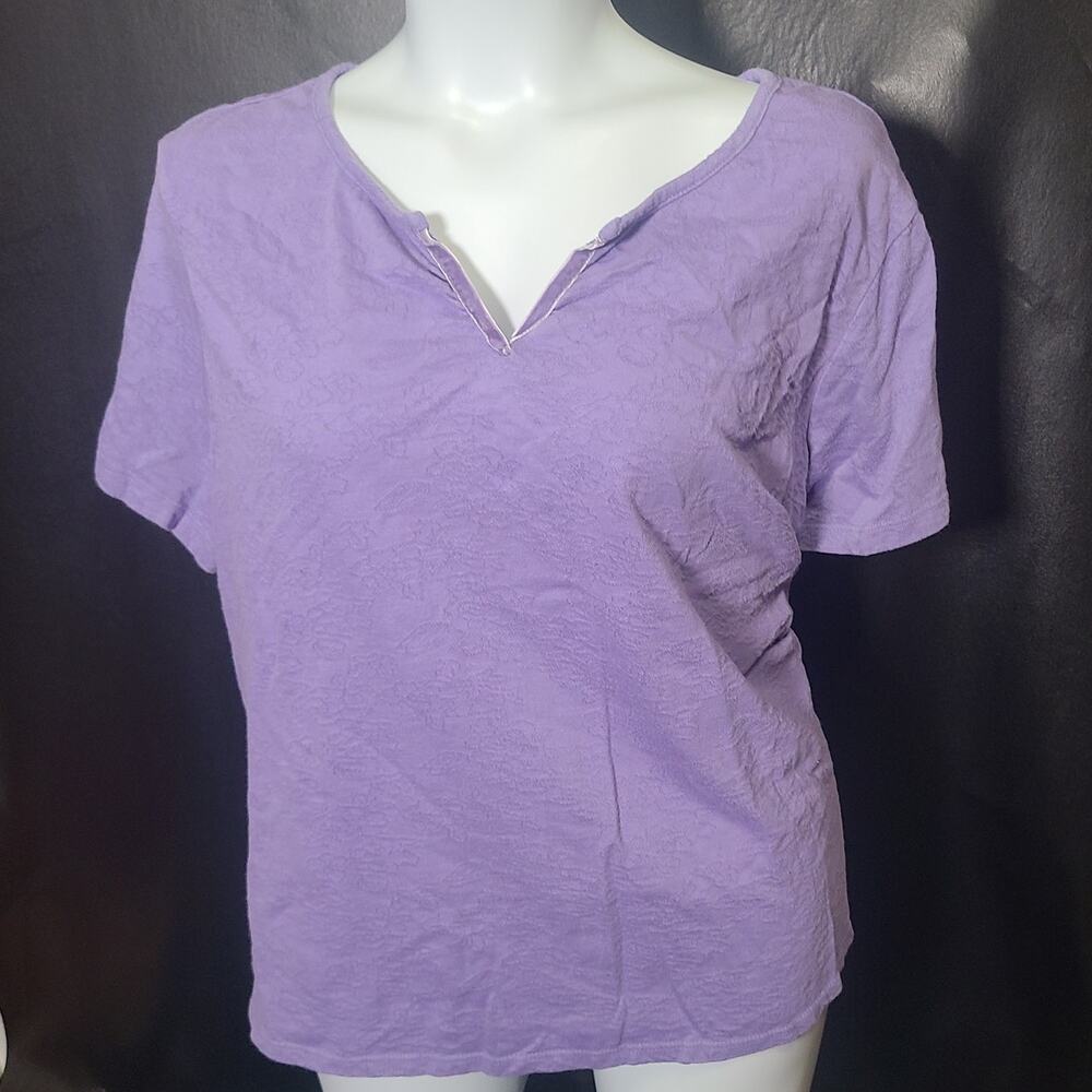 Basic Edition Purple V-neck Floral Embossed T-Shirt Size 3X